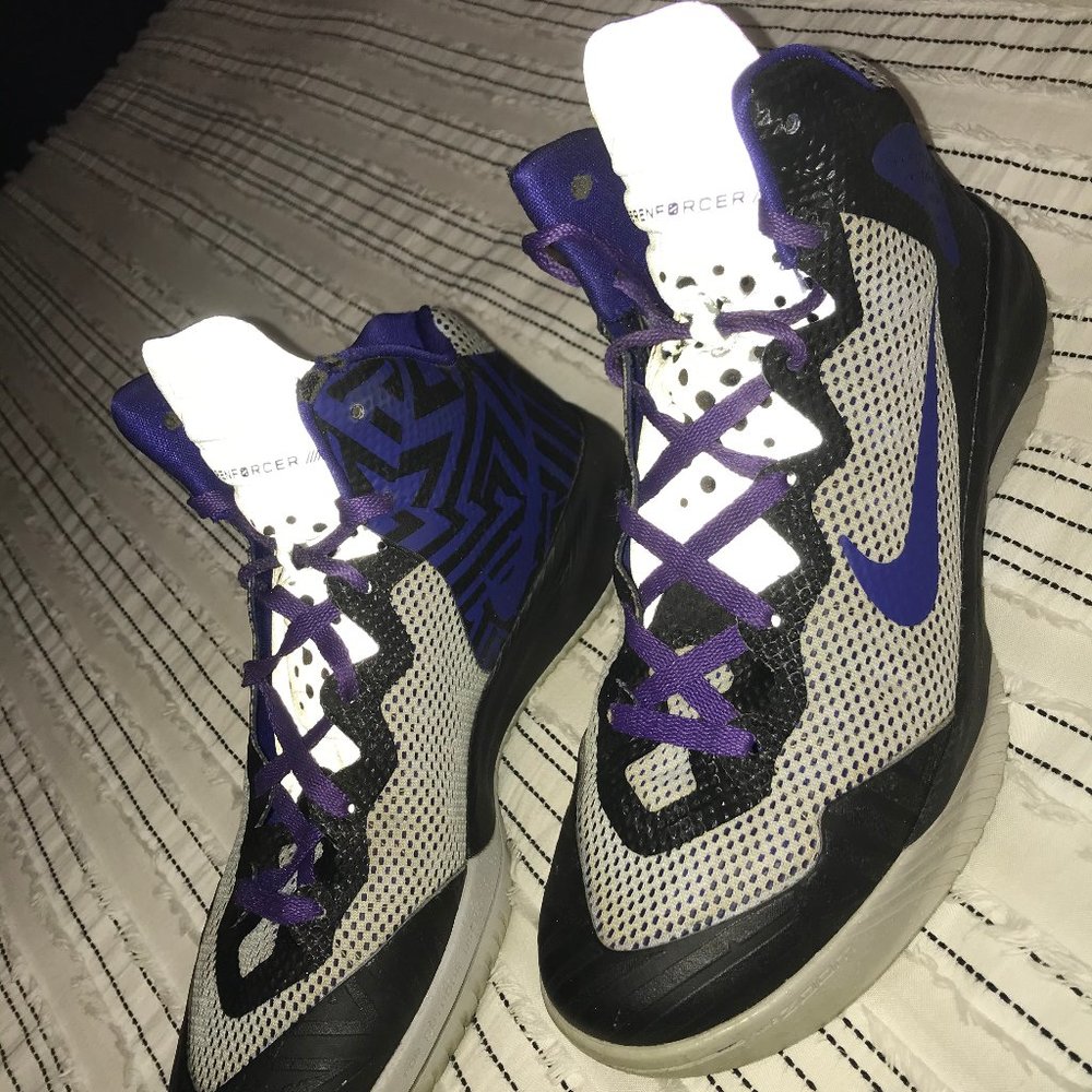 Nike - Gray & Purple Hyperenforcer PE Basketball Shoes - Size 9